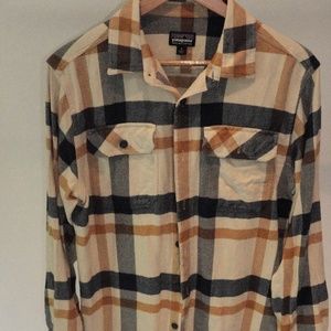 Button up: Patagonia Flannel - SIze small